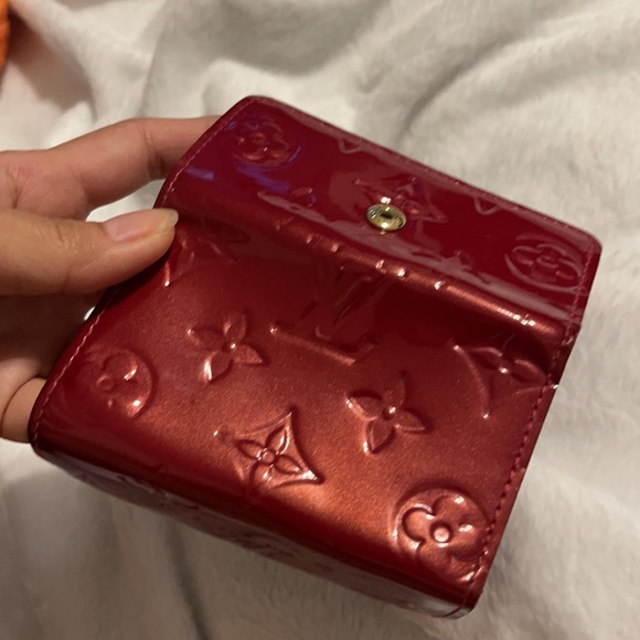 ⚜️ Louis Vuitton
4 Key Holder Monogram Vernis - Picture 4 of 12